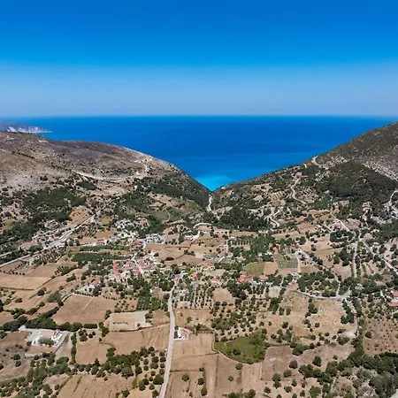 Ourania Near Myrtos 度假居 *