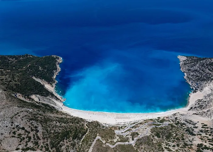 Ourania Near Myrtos * Divarata