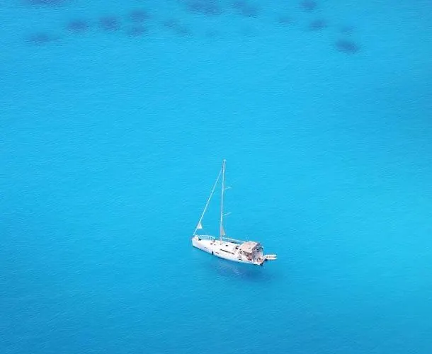 Ourania Near Myrtos 度假居 *