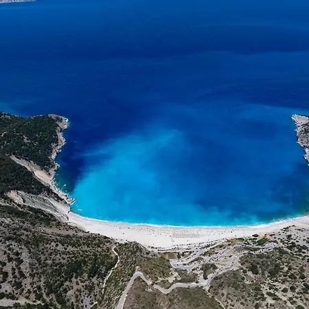 Ourania Near Myrtos * Divarata