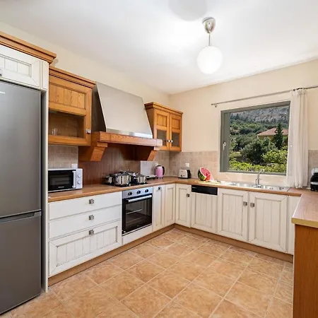 Triodos Myrtos Case de vacanță