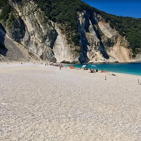 Ourania Near Myrtos Ferienhaus *
