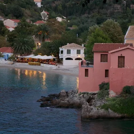 Feriehus Ourania Near Myrtos *